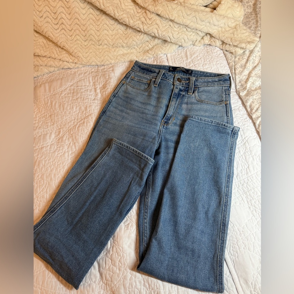 Hollister mom jeans